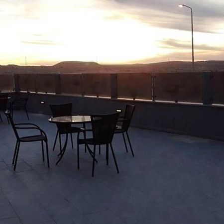צימרים שירת הכוכבים Mitzpe Ramon Ngoại thất bức ảnh